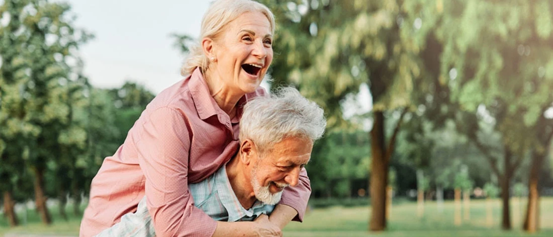55- en 65-plussers kunnen voordelig op stap met seniorenkorting